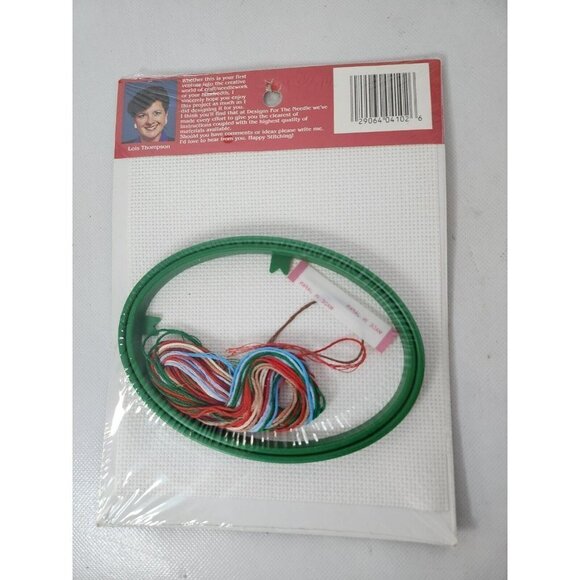 VINTAGE Design For The Needle Oval Counted Cross Stitch Kit Joy Bear Christmas - Picture 4 of 5